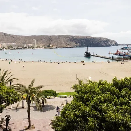 Home2book Sea Front Vista Marina, Cristianos Apartment